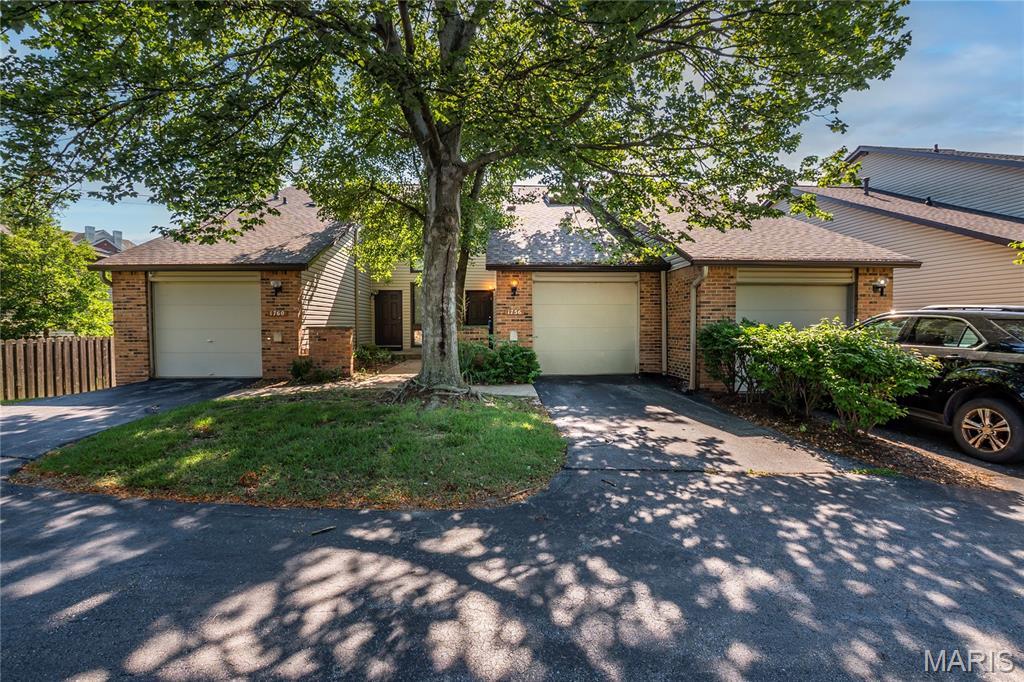 1756 Pineberry Court Property Photo 2