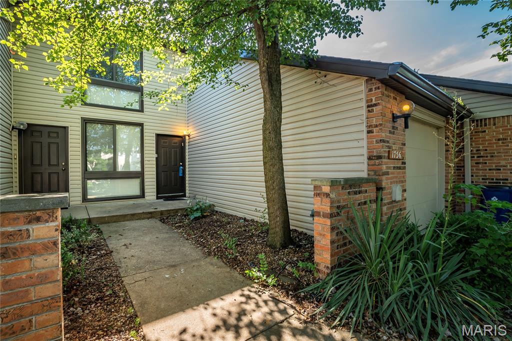 1756 Pineberry Court Property Photo 3
