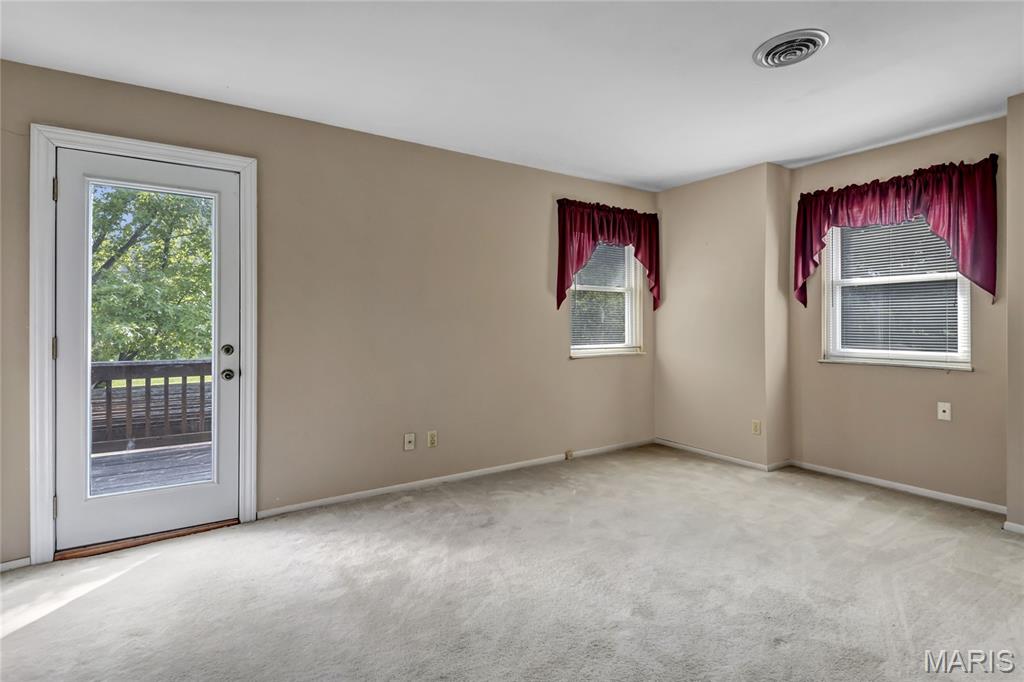 30 Willow Crest Court Property Photo 10