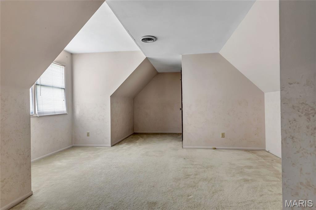 30 Willow Crest Court Property Photo 12