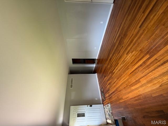 1065 Hadwin Drive Property Photo 3