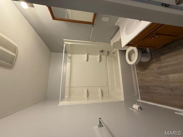1065 Hadwin Drive Property Photo 6
