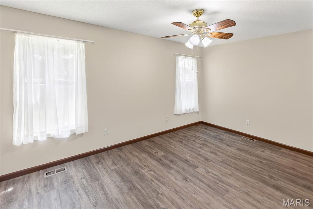 1520 Royal Oak Court Property Photo 14