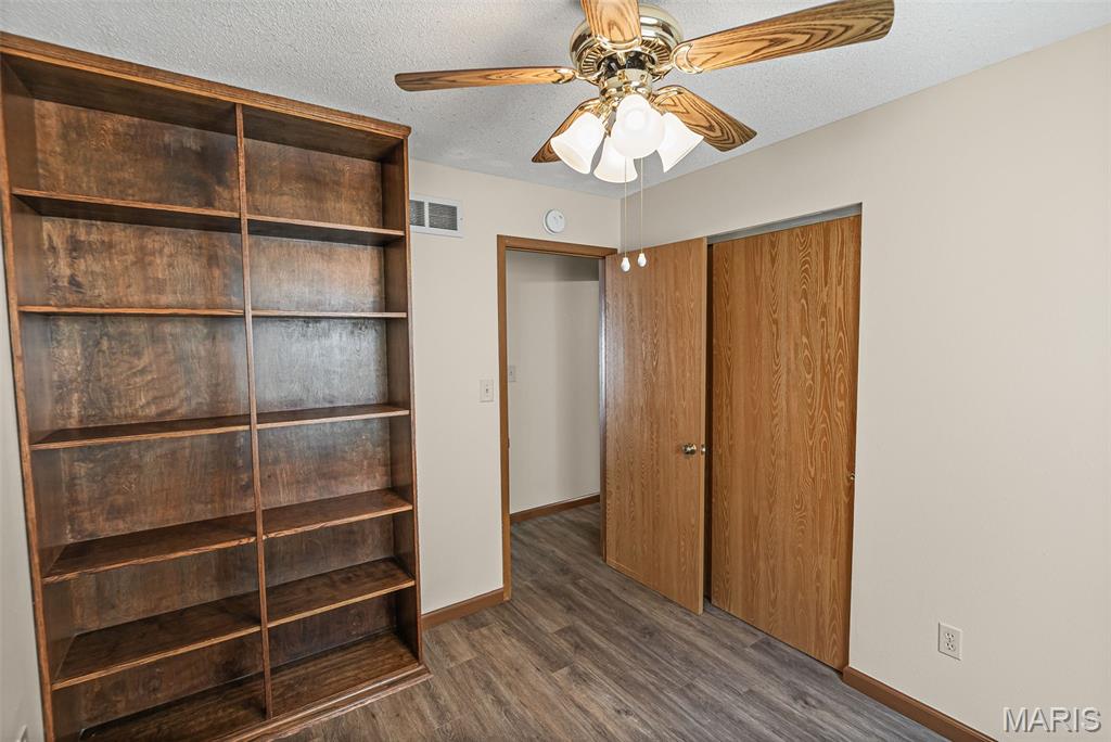 1520 Royal Oak Court Property Photo 16