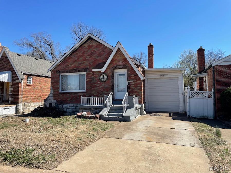 4470 Dryden Avenue Property Photo 1