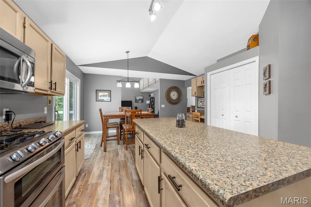 1340 Schoal Creek Drive Property Photo 25