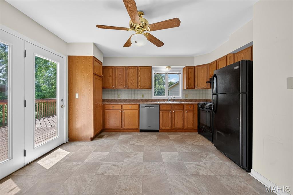 12282 Thomas Patrick Court Property Photo 11