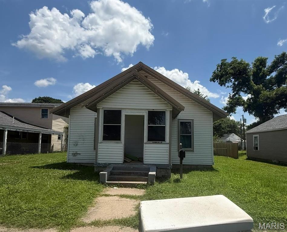 719 Matthews Avenue Property Photo 1