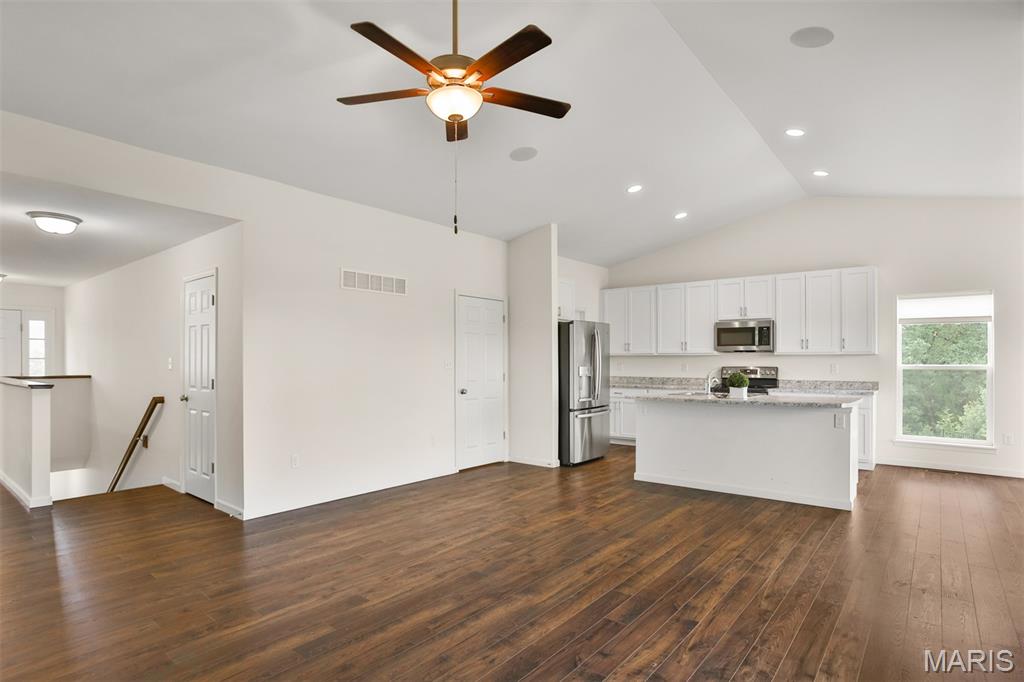 2904 Sierra View Court Property Photo 10