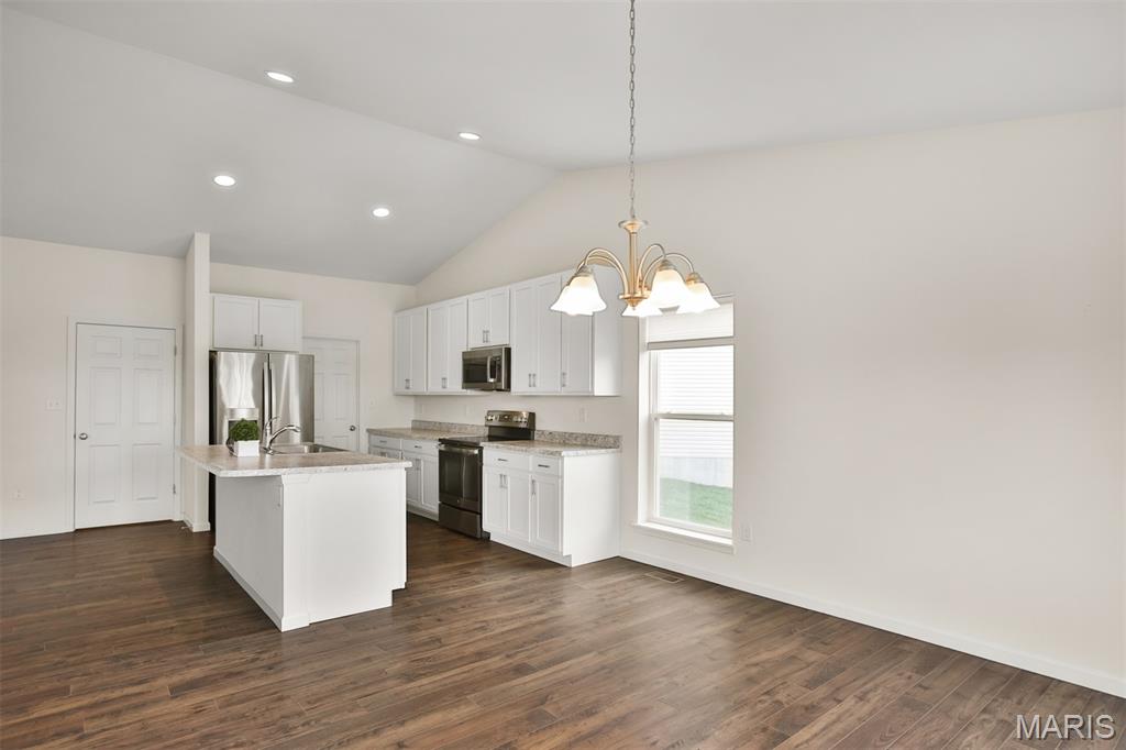 2904 Sierra View Court Property Photo 18
