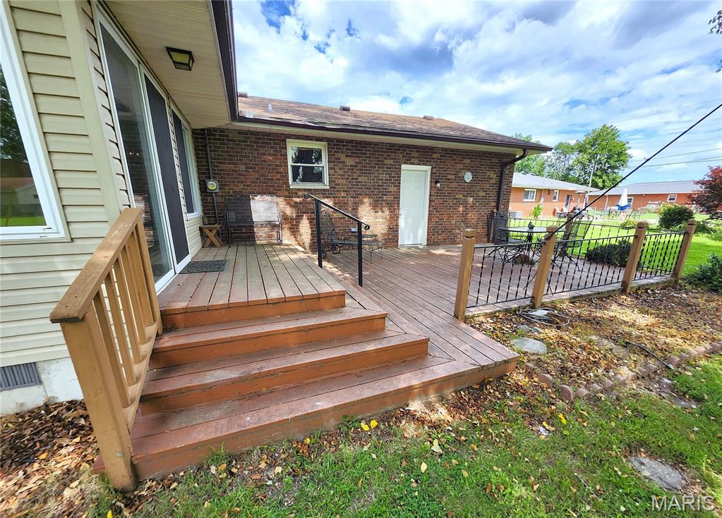 7 Robin Court Property Photo 8