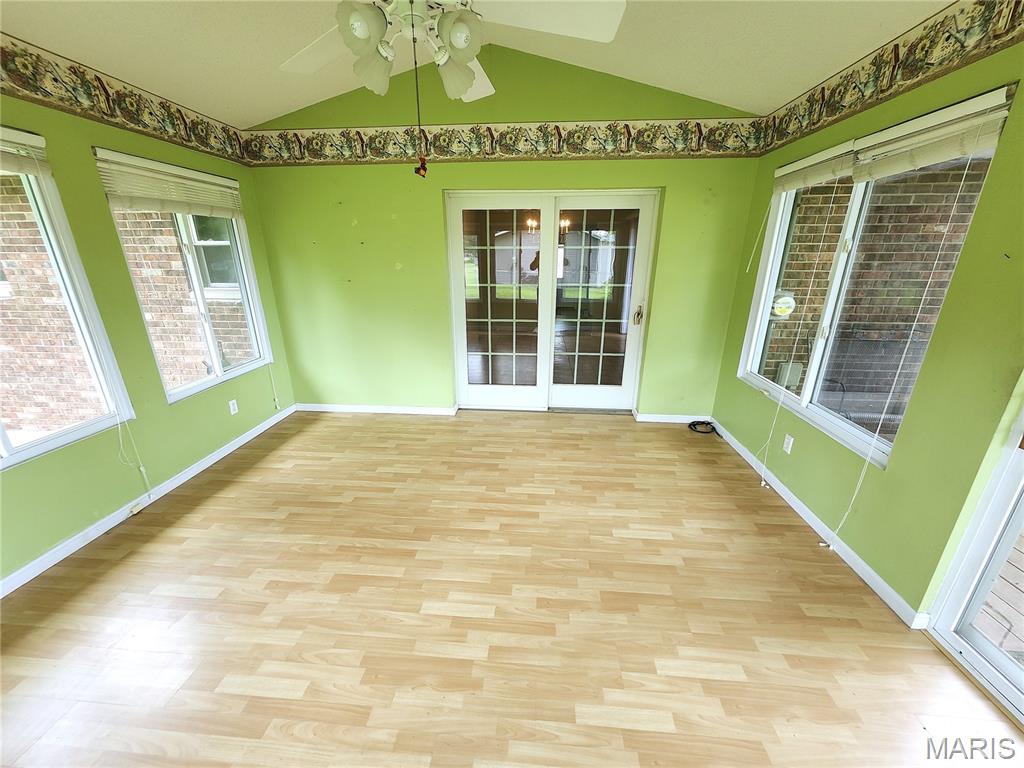7 Robin Court Property Photo 32