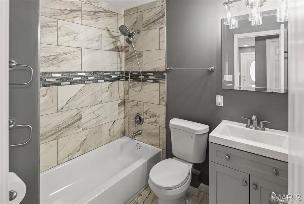 10 Fox Meadow Lane Property Photo 25