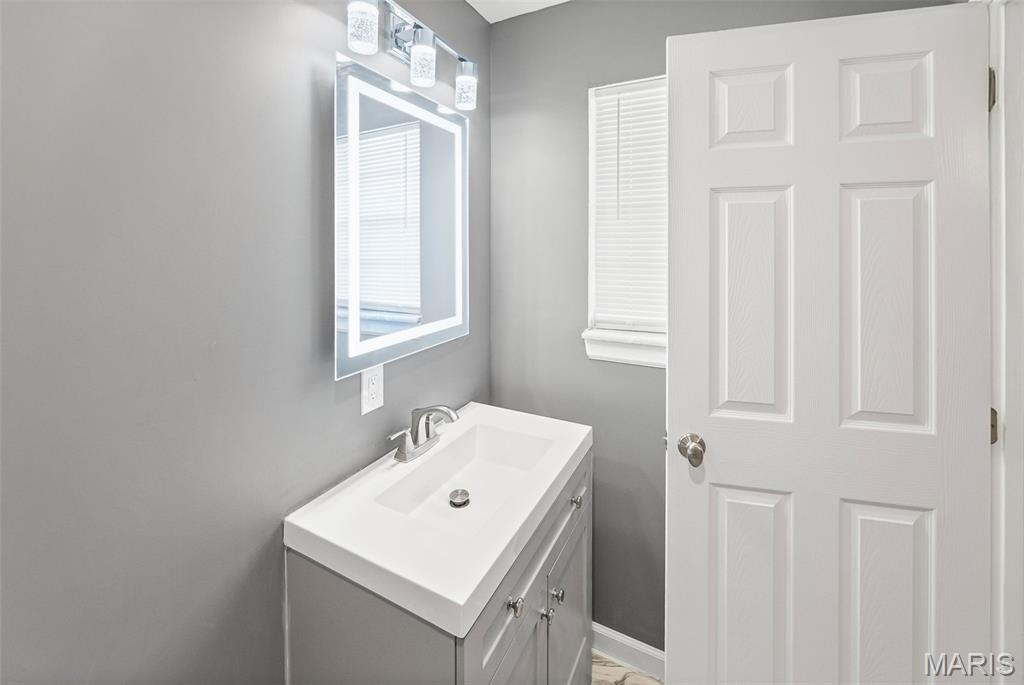 10 Fox Meadow Lane Property Photo 27