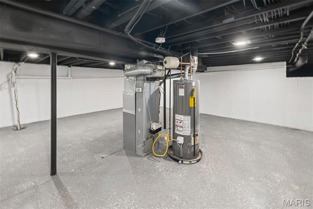 10 Fox Meadow Lane Property Photo 35