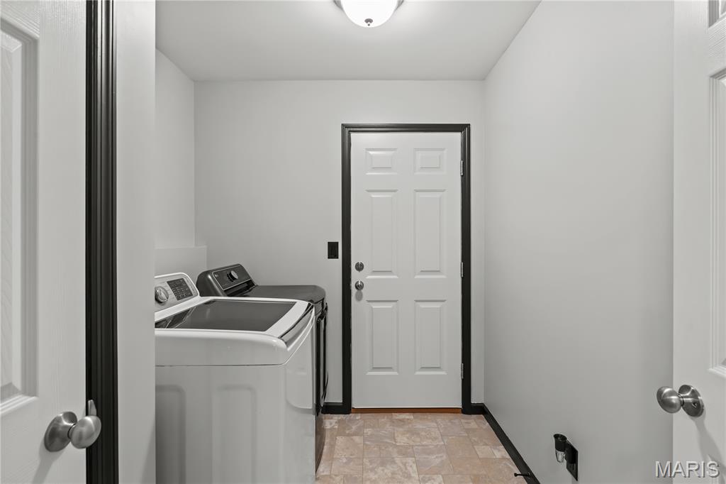 111 Rivers Edge Drive Property Photo 20