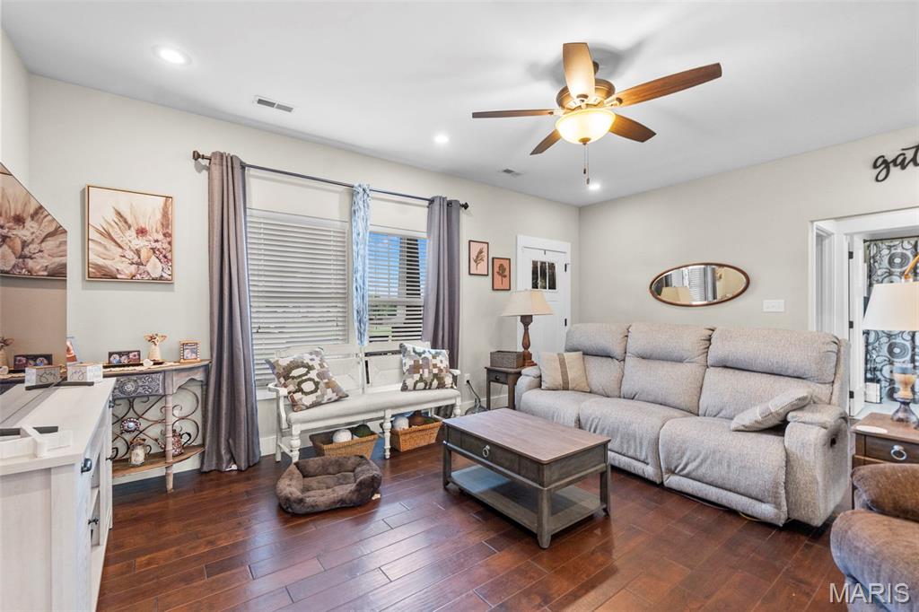 351 Sassenach Drive Property Photo 6