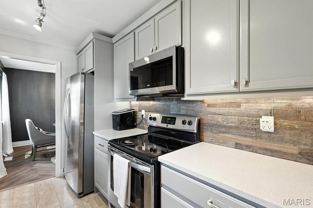 188 Walden Drive Property Photo 17
