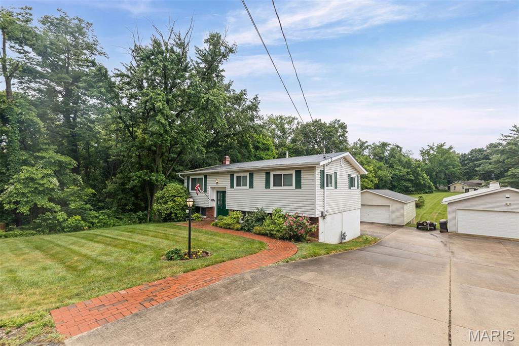 3200 Ridgeway Avenue Property Photo 4