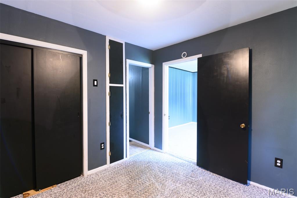 2815 Brown Street Property Photo 6
