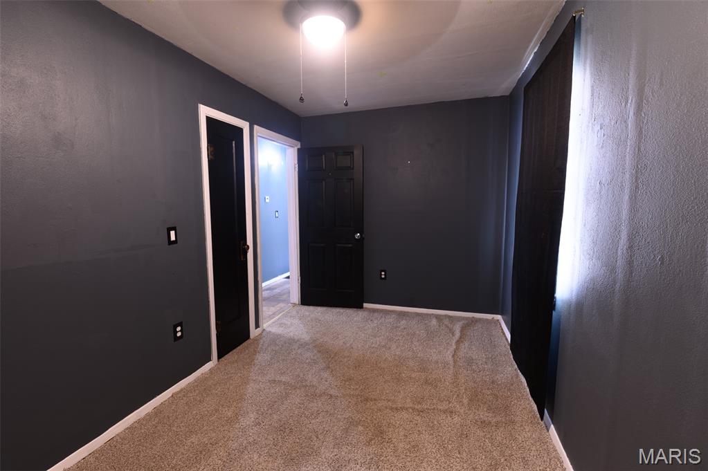 2815 Brown Street Property Photo 10