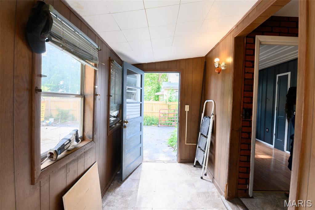 2815 Brown Street Property Photo 12