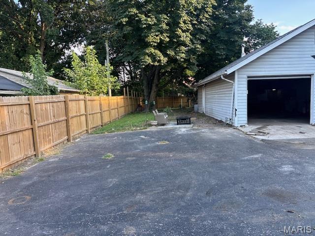 2815 Brown Street Property Photo 19