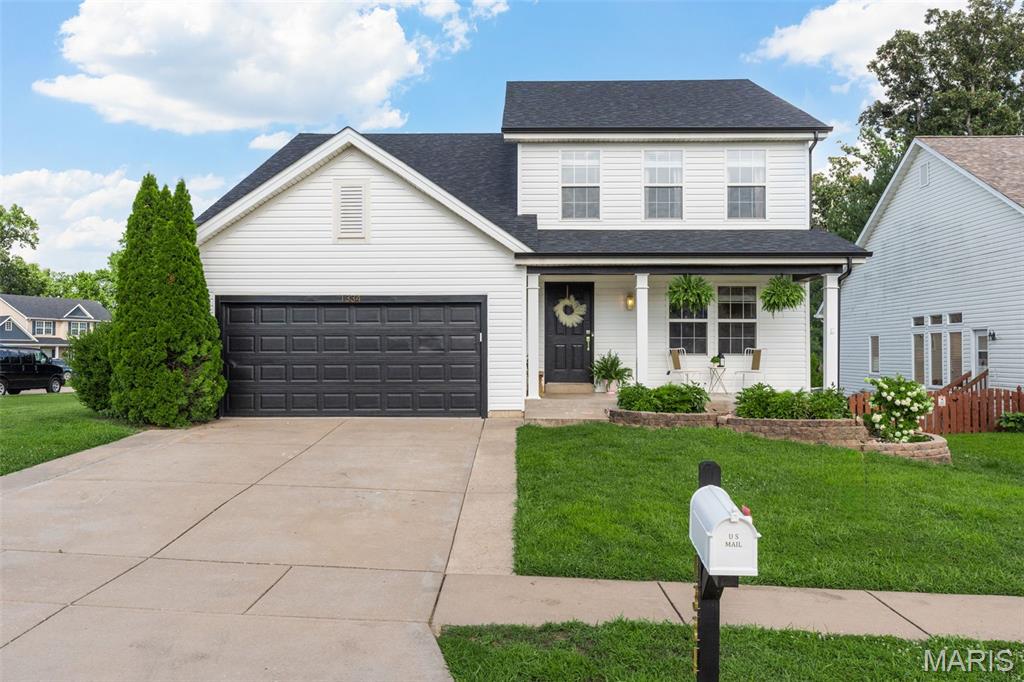 1334 Forest Way Property Photo 1
