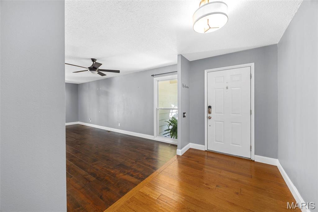 12194 Nettlewood Court Property Photo 8