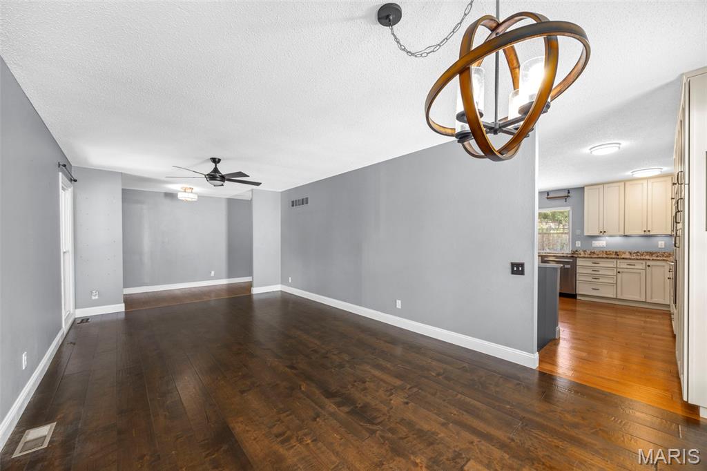 12194 Nettlewood Court Property Photo 11