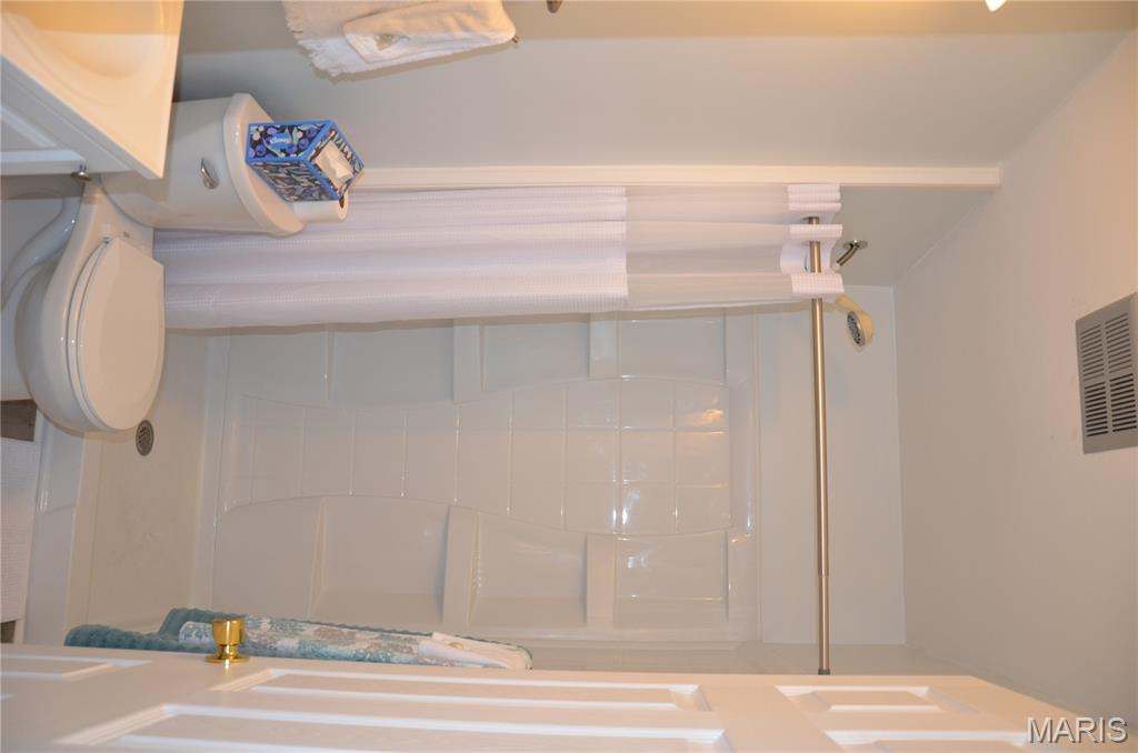 40 Cedar Ridge Drive Property Photo 11