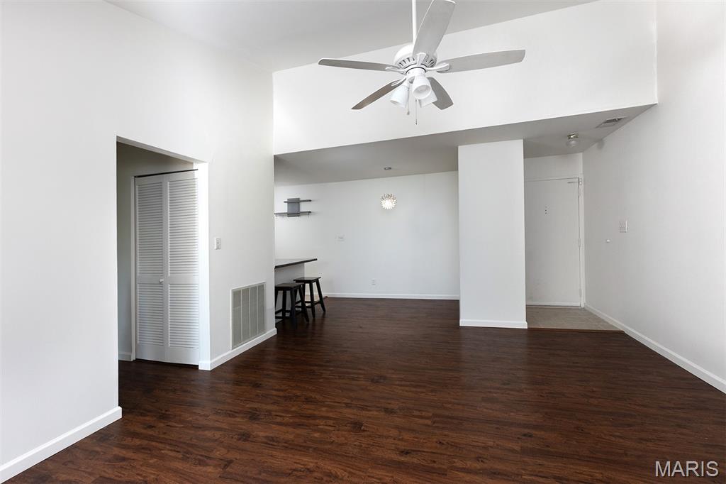 1316 Holgate G6 Property Photo 5