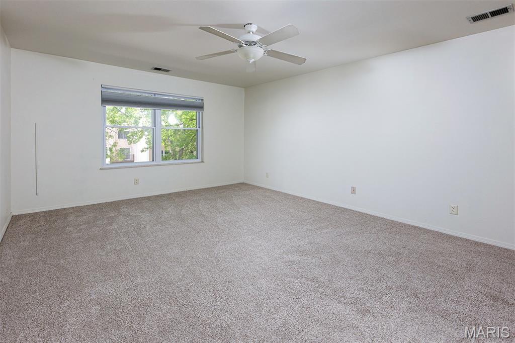 1316 Holgate G6 Property Photo 9