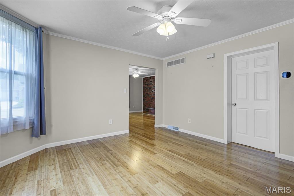 309 Wickliffe Street Property Photo 9
