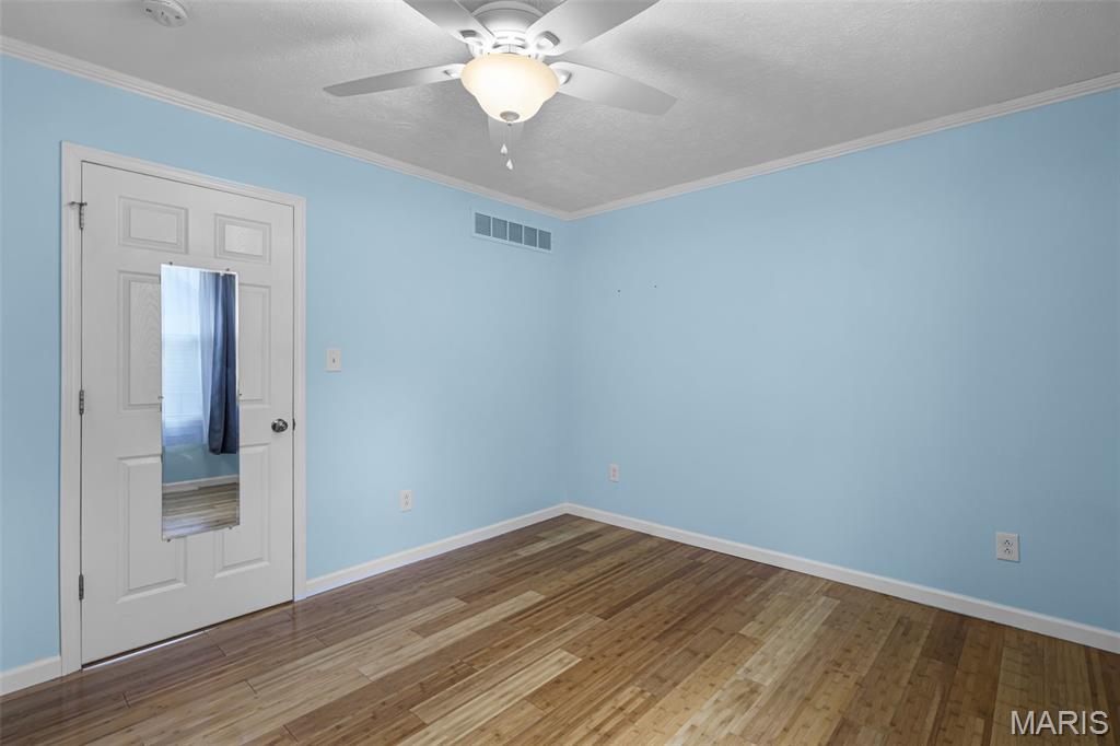309 Wickliffe Street Property Photo 18