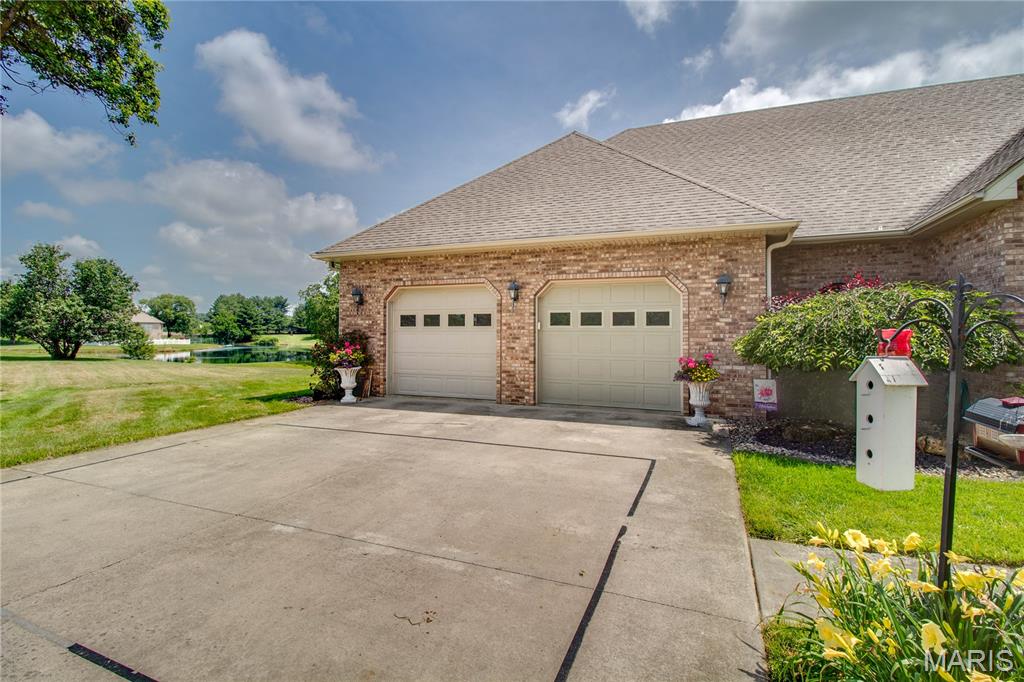 105 Lake Drive Property Photo 15