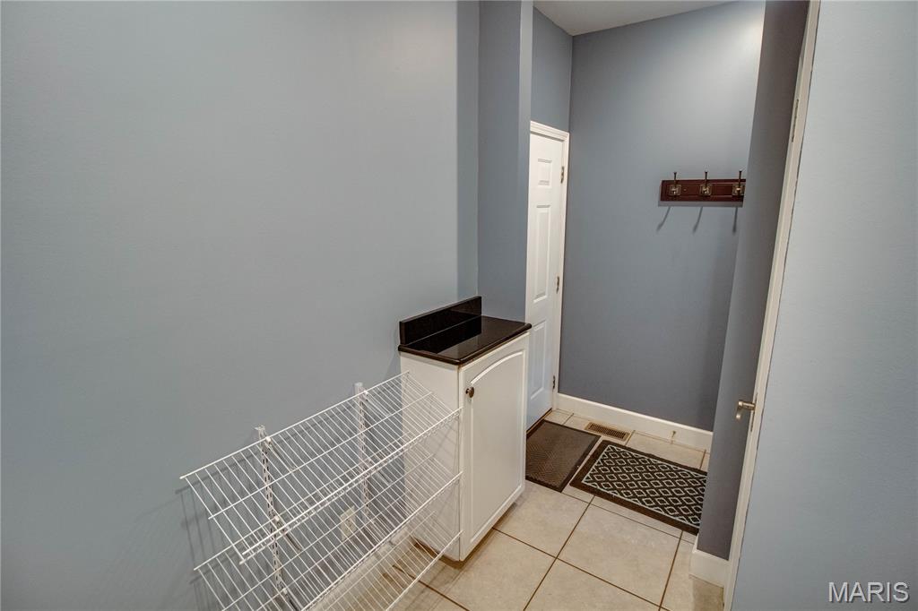 105 Lake Drive Property Photo 34