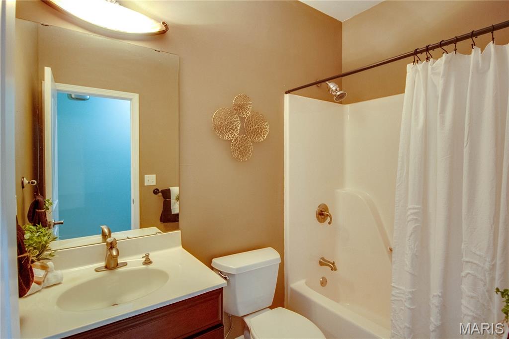 105 Lake Drive Property Photo 35
