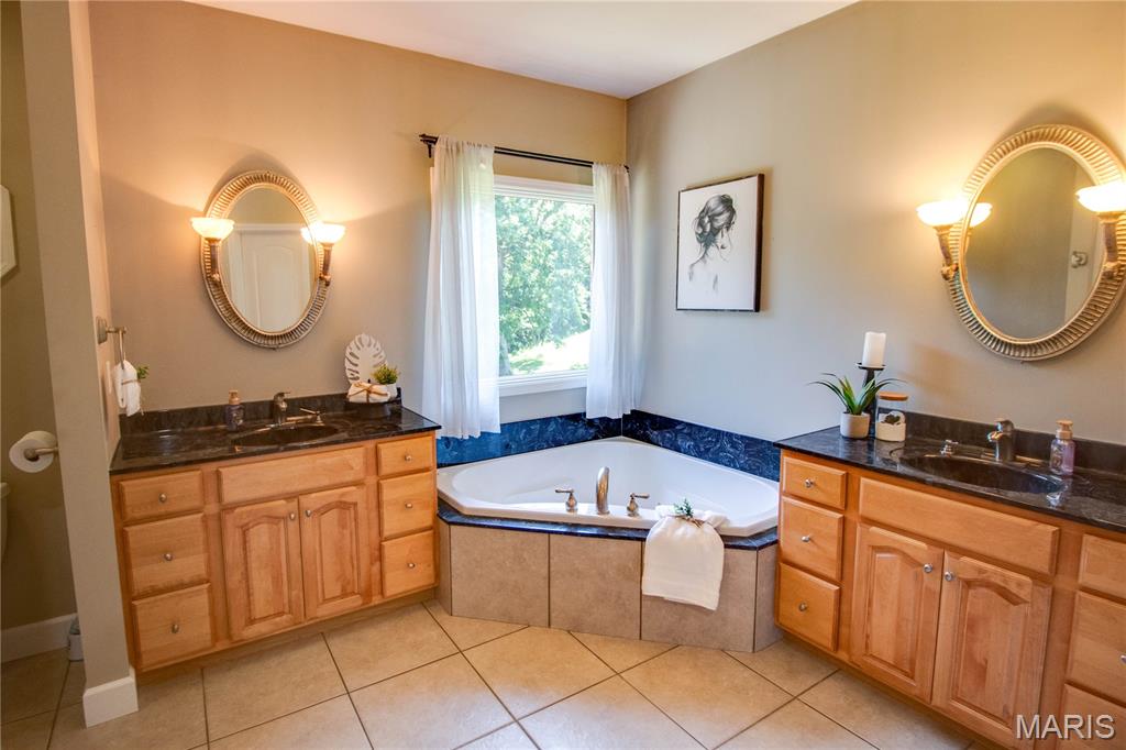 105 Lake Drive Property Photo 43