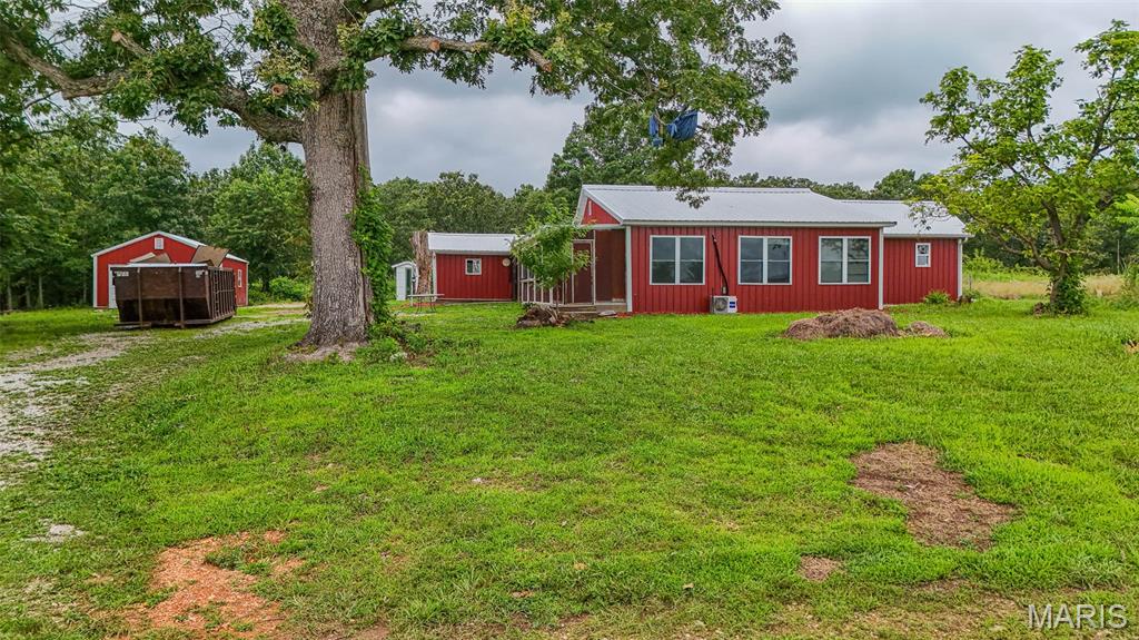 18044 Highway C Property Photo 1