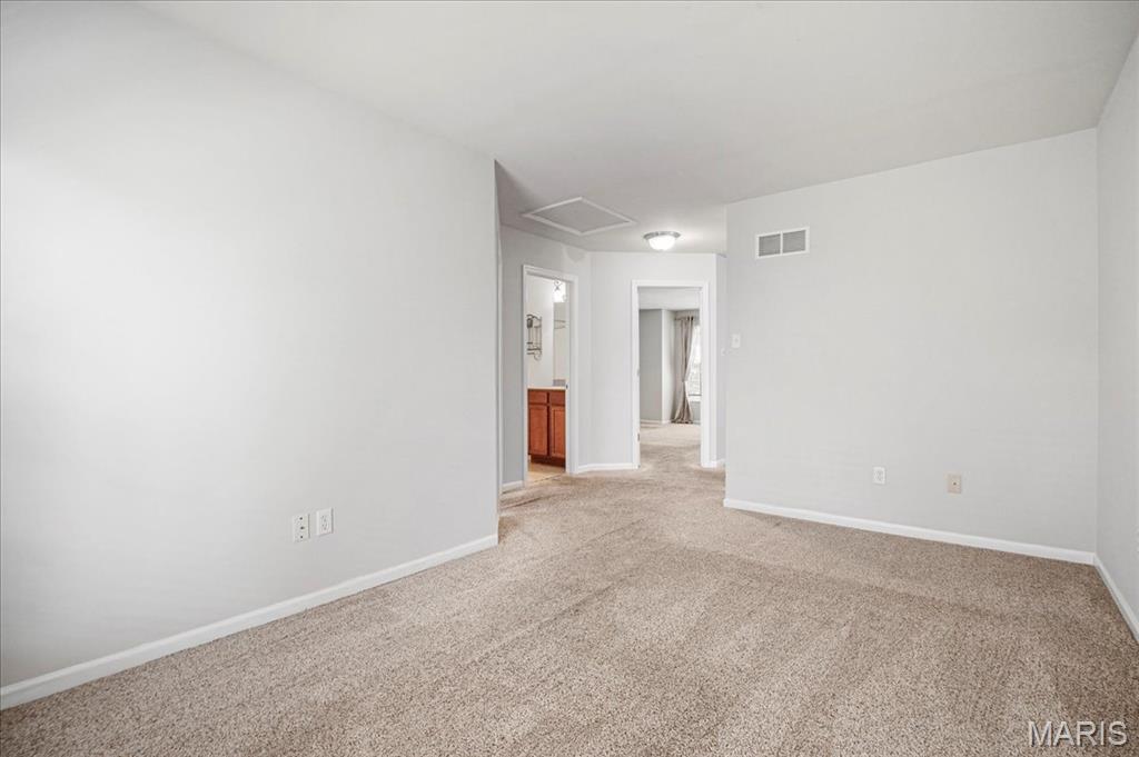 299 Montclair Tower Drive Property Photo 8