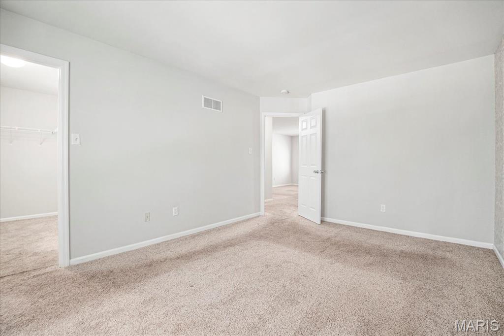 299 Montclair Tower Drive Property Photo 17