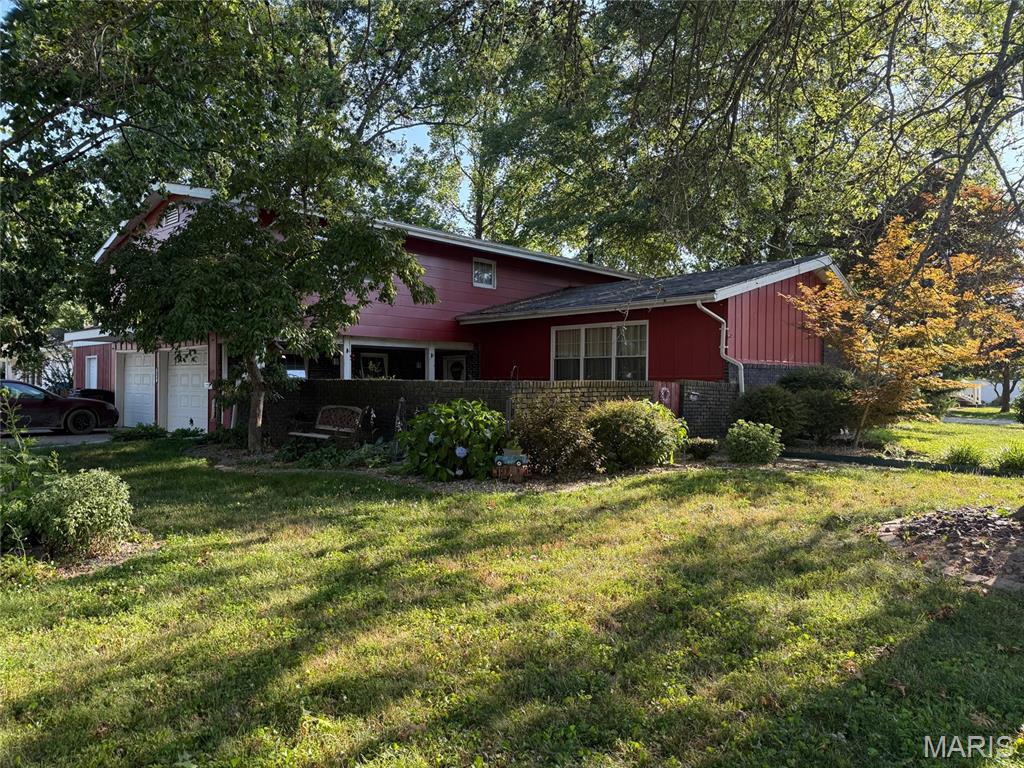 1404 Killarney Drive Property Photo 1