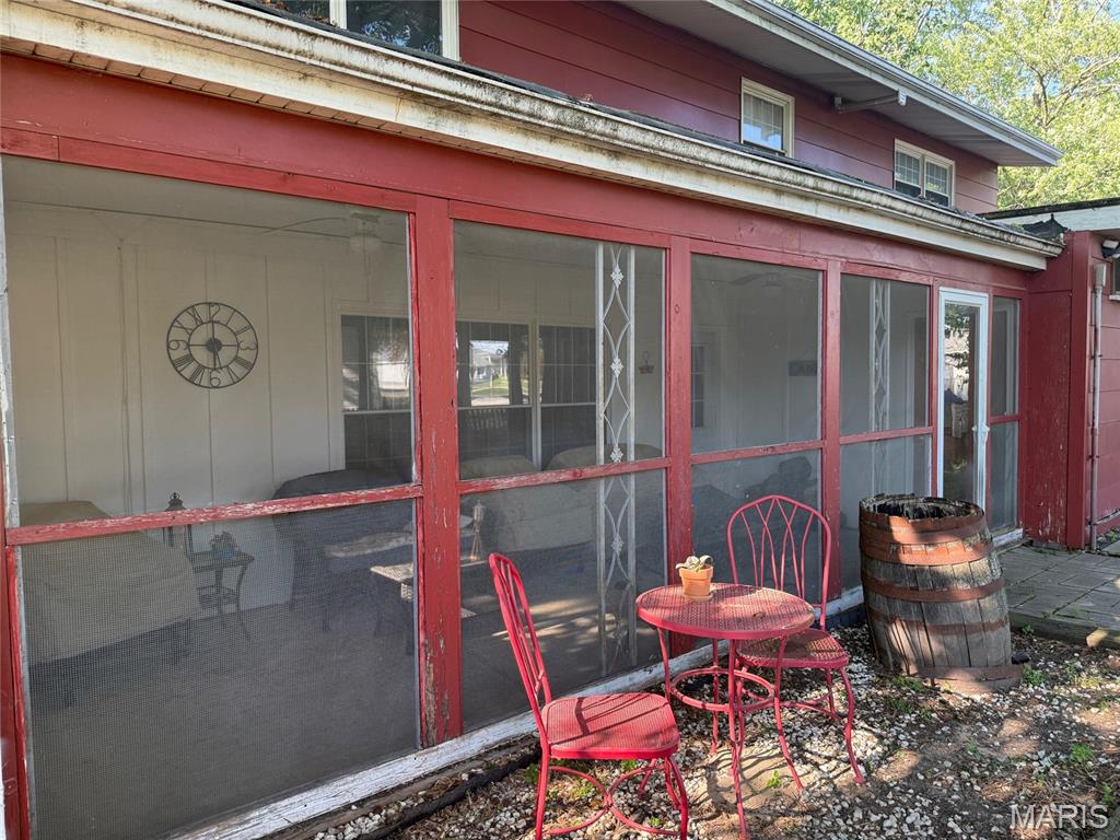 1404 Killarney Drive Property Photo 3