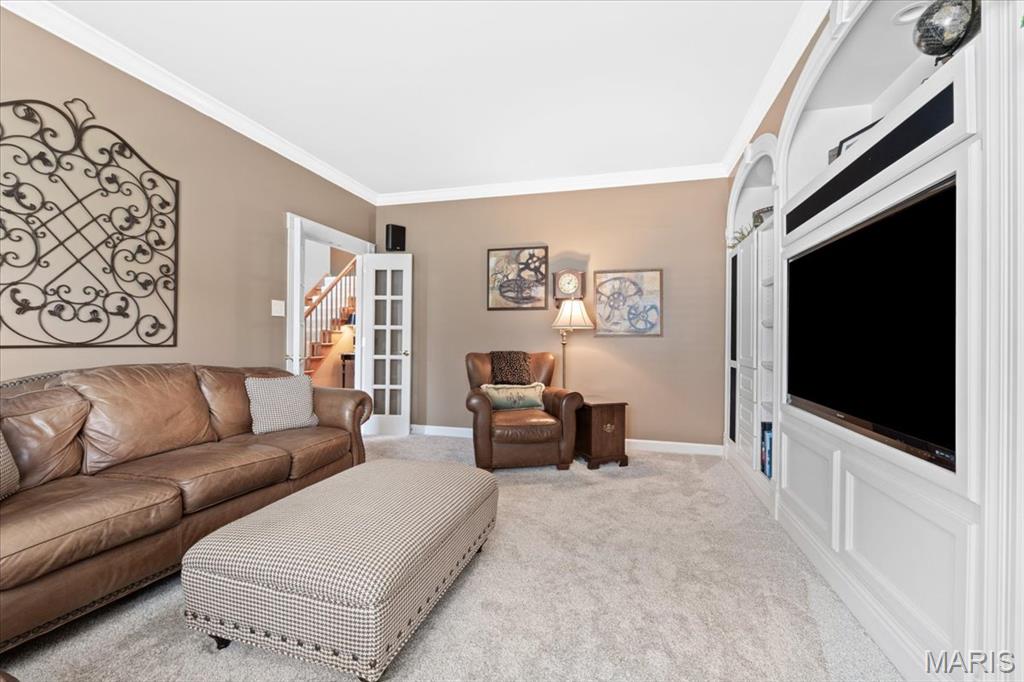 318 Berry Bush Court Property Photo 8