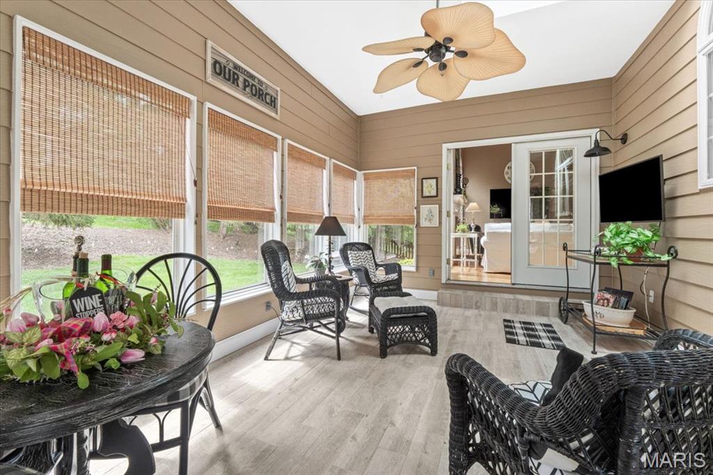 318 Berry Bush Court Property Photo 23