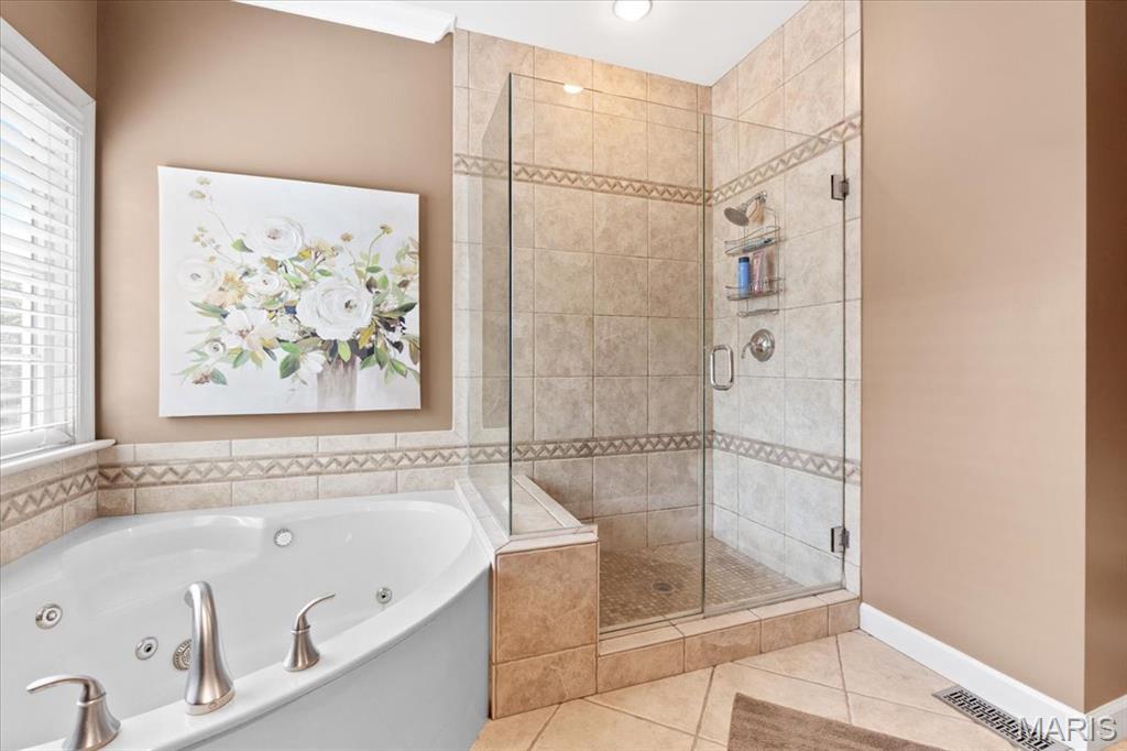 318 Berry Bush Court Property Photo 30