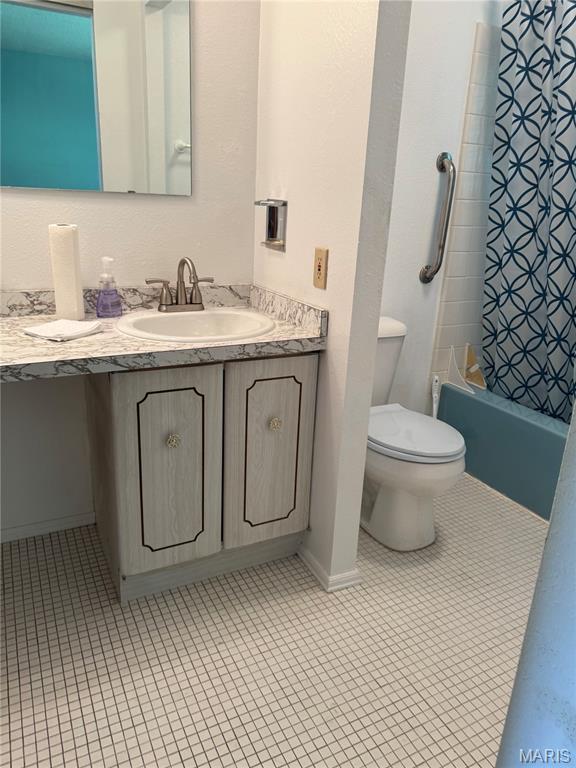 11646 Esperanza Drive Property Photo 4