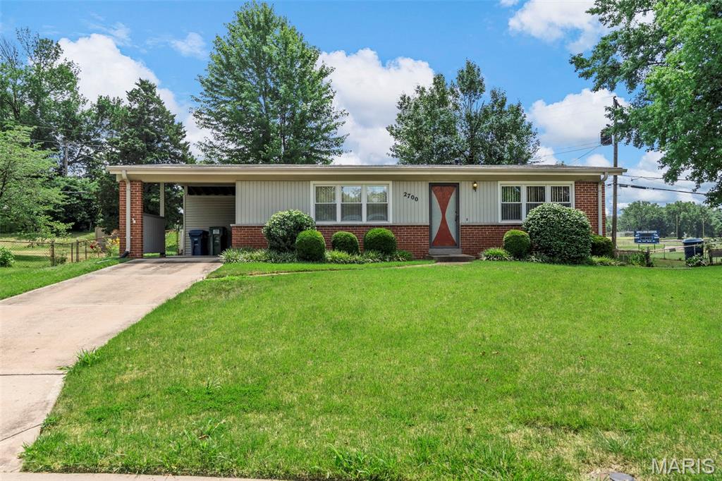 2700 Suffolk Place Property Photo 1