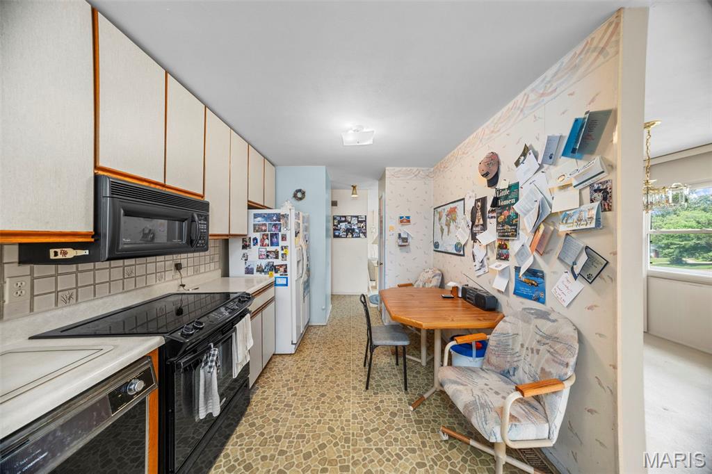 2700 Suffolk Place Property Photo 17